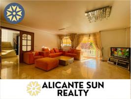🌟Se vende chalet en Elche, la zona de Bonavista🌟 photo 0