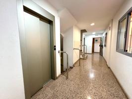 Piso en venta en calle Granda (ALmeria) photo 0