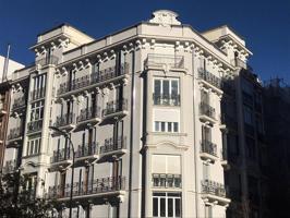 EXCLUSIVO PISO EXTERIOR CON 5 BALCONES EN LISTA - SALAMANCA photo 0