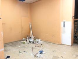 Local En venta en Adra photo 0