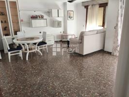 Venta de un amplio piso en Adra photo 0