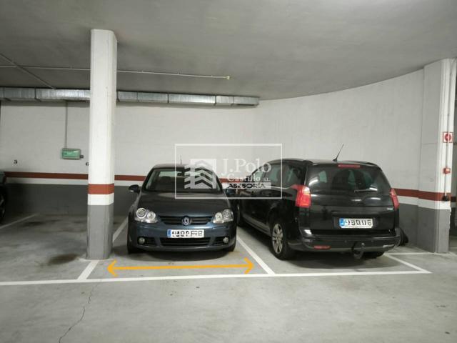 ¡Gran oportunidad de adquirir un garaje en venta en A Coruña Capital! photo 0
