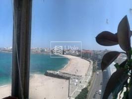 Venta de piso en la playa de A Coruñ photo 0