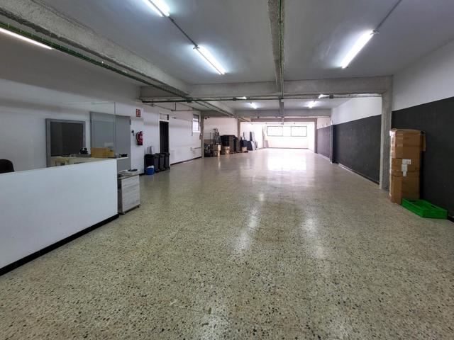 NAVE EN EL MASNOU photo 0