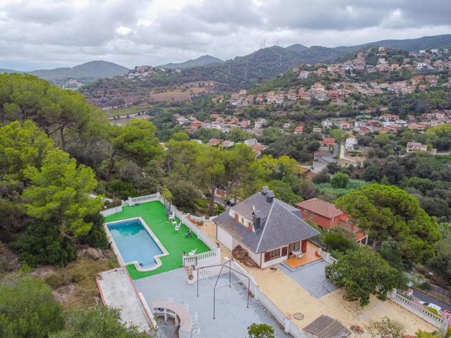 CHALET INDEPENDIENTE EN SANT FOST DE CAMPSENTELLES photo 0