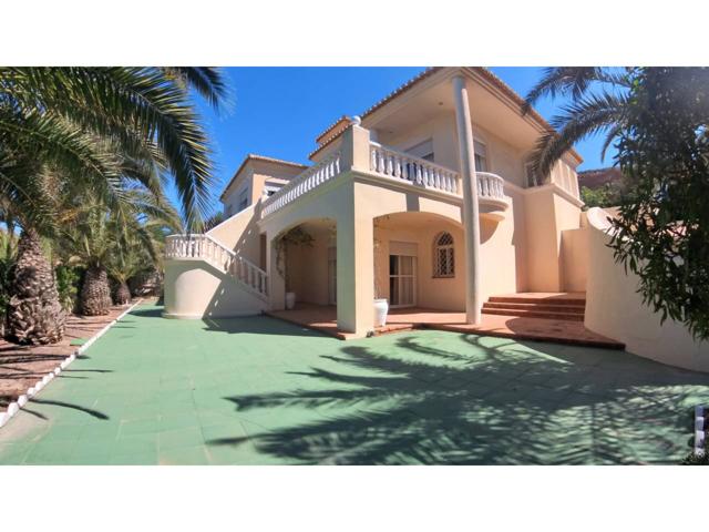 Chalet en venta en Almerimar photo 0