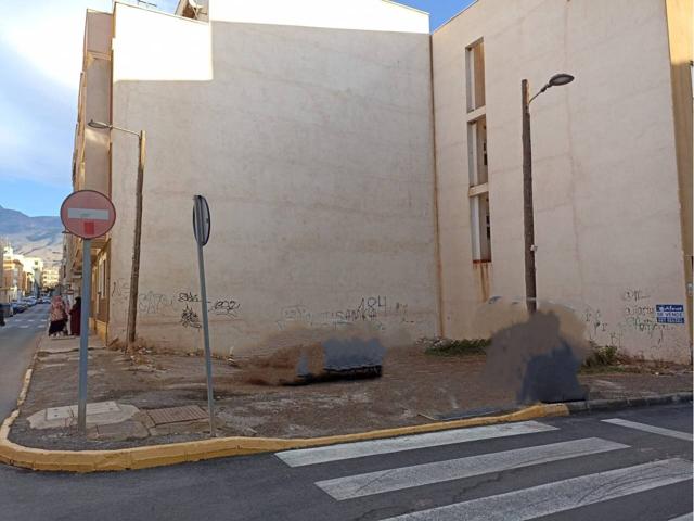 Solar en venta en Barrio Sur photo 0