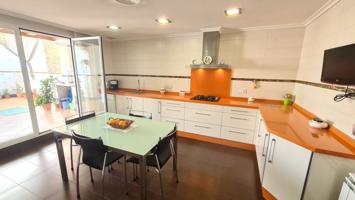 Residencia de alta gama en el corazón de Paterna photo 0
