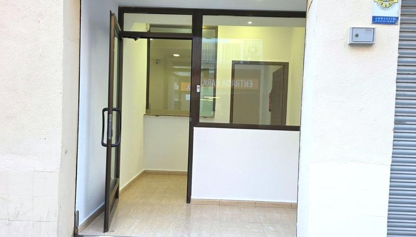 Alquiler de bajo comercial en Paterna junto al Auditorio y Ambulatorio photo 0