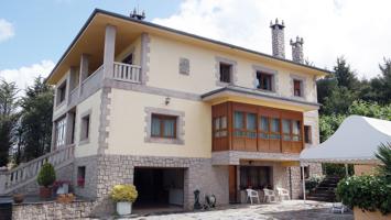 Casa o chalet independiente en venta en Outeiro de Rei photo 0