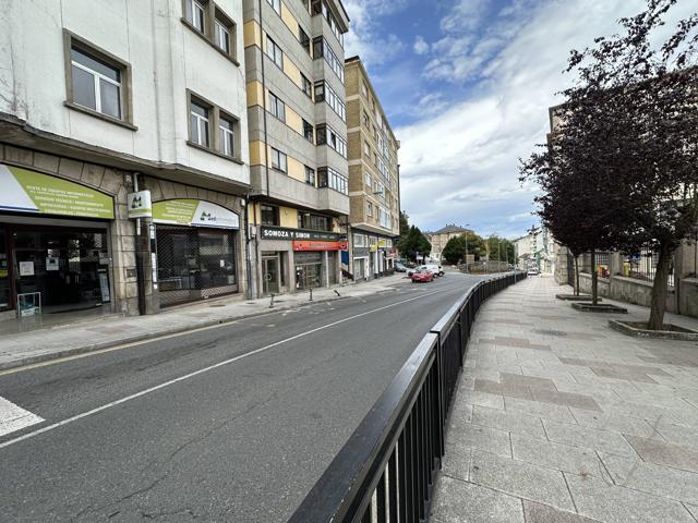 Local Comercial en Alquiler en Calle Santiago photo 0