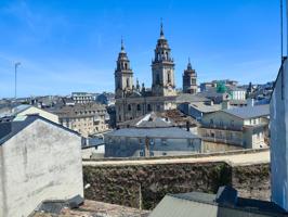 ÁTICO JUNTO A LA MURALLA PARA RESTAURAR photo 0