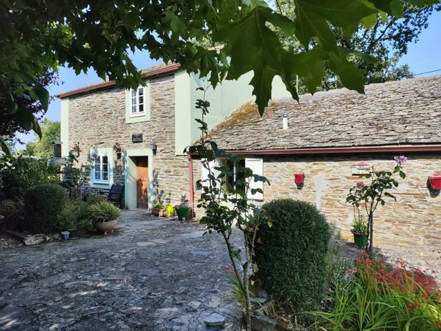 Casa en Venta en Triaba, Castro de Rei photo 0