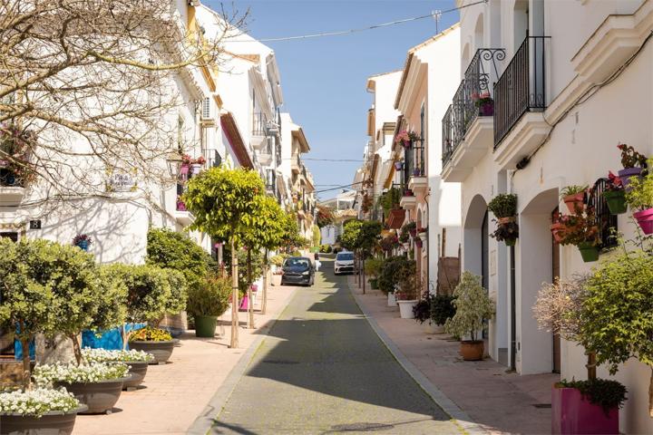 Unifamiliar En venta en Costa Del Sol, Estepona photo 0
