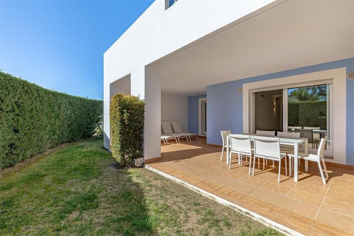 Apartamento con jardín privado en Cortijo del Mar photo 0
