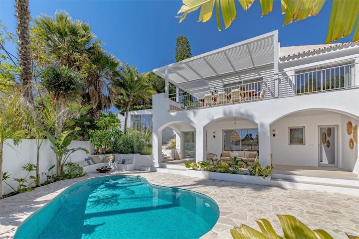 Villa con piscina y jardin privados photo 0