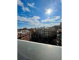Piso En venta en Barcelona photo 0