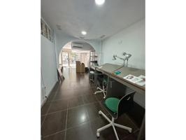 Local En venta en Barcelona photo 0