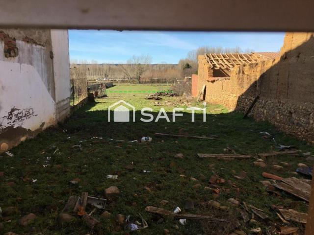 TERRENO URBANIZABLE en Carbajal de la Legua (León) photo 0