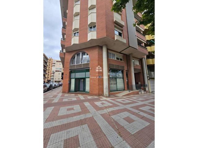 Alquiler de local comercial en Esparreguera photo 0