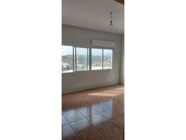 OPORTUNIDAD!!! CASA TERRERA en Las Palmas capital, 225m2, 210000€ photo 0