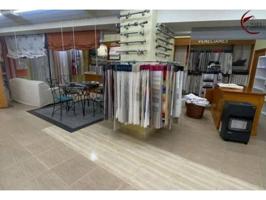 ¡Gran Local Comercial en una de las Mejores Avenidas de Gandia! photo 0