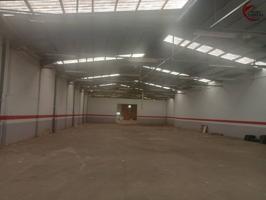 ¡Gran nave de 1.536 m² en alquiler en plena Avenida de la Vital, Gandia! photo 0