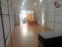 ¡Local reformado en venta en Oliva, listo para tu negocio! photo 0