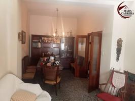 Casa amplia en el centro de Oliva con múltiples posibilidades photo 0