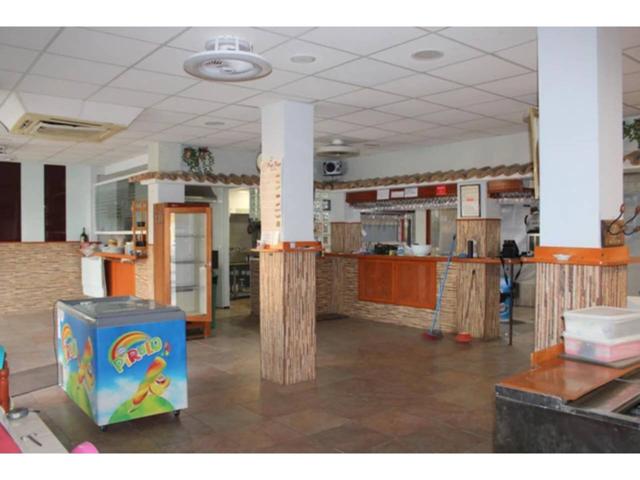 Local en alquiler en Platja d'Oliva photo 0