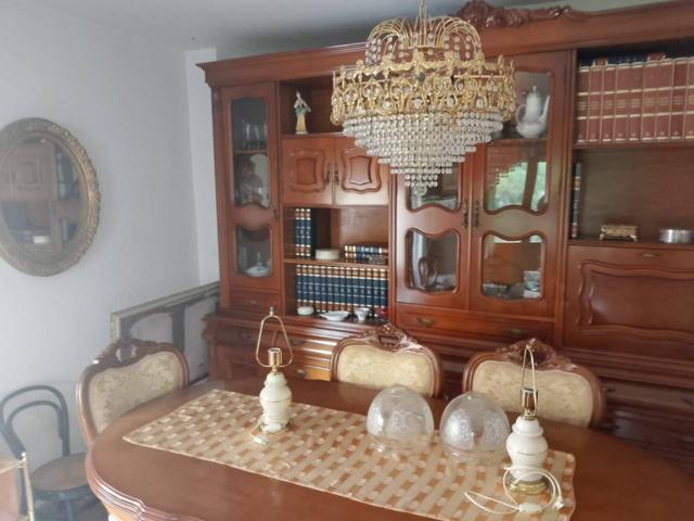 Amplia casa en el centro de Oliva con gran parking, amueblada, reformada y amplia terraza photo 0