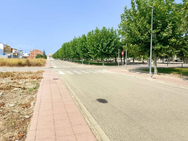 Solar urbano de 398 m² en Piles, céntrico y con excelente orientación photo 0