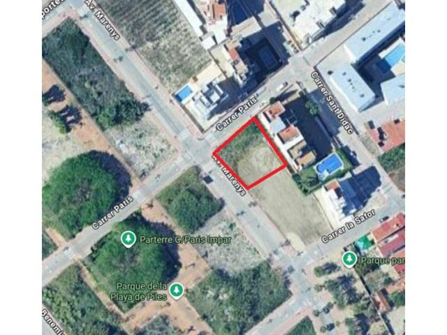 Solar Edificable en Esquina – Calle París con Calle Marenys, Playa Piles photo 0