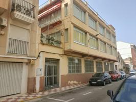 Edificio en Venta en Tavernes de la Valldigna – Gran Potencial Residencial photo 0