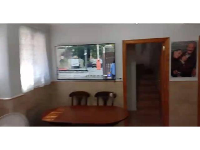 Casa reformada en Oliva, junto a Plaza Vista Hermosa, con terreno urbano anexo photo 0