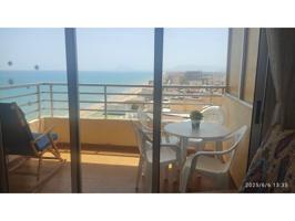 Apartamento en primera línea de la Playa de Bellreguard photo 0