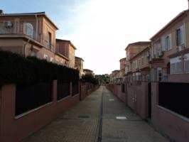 Adosado en Tomares photo 0