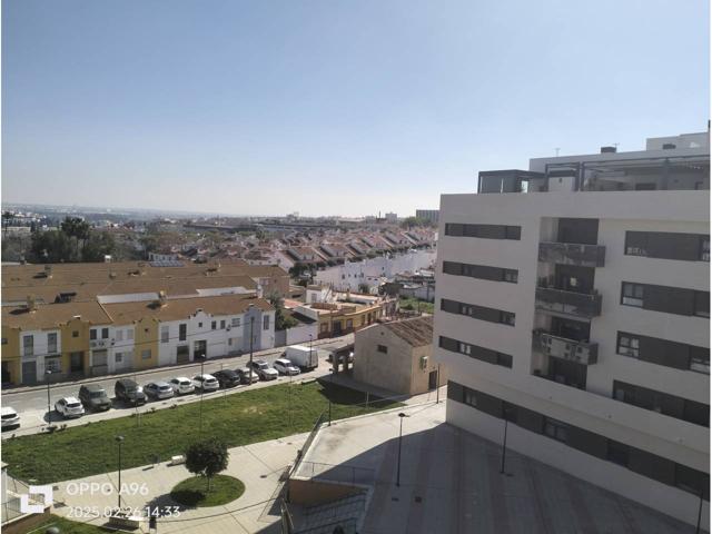 Piso a estrenar Tomares en el centro photo 0