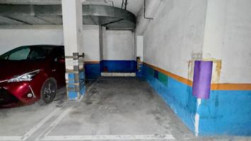 Plaza De Parking en venta en Ermua de 12 m2 photo 0