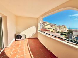 Piso en venta en Zona Centro Comercial de Torrequebrada photo 0