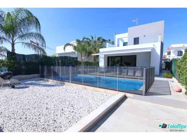 Villa independiente de 3 dormitorios con piscina privada photo 0