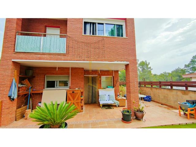 Casa En venta en Rubí photo 0