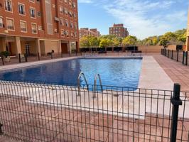 Vendo Urbanización con Piscina en Ciudad Jardín Tombola photo 0