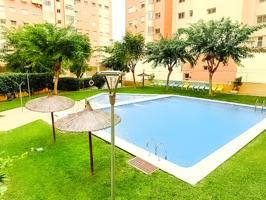 Piso 3 hab. con garaje y piscina en PAU II photo 0