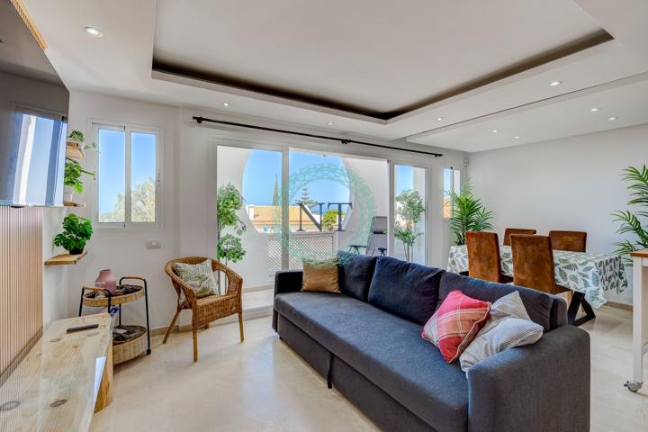 Villa En venta en Adeje photo 0