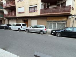 Local En venta en El Vendrell photo 0