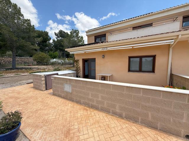 Unifamiliar Pareada En venta en Santa Oliva photo 0