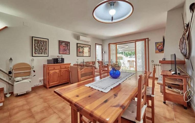 Unifamiliar Pareada En venta en Torredembarra photo 0