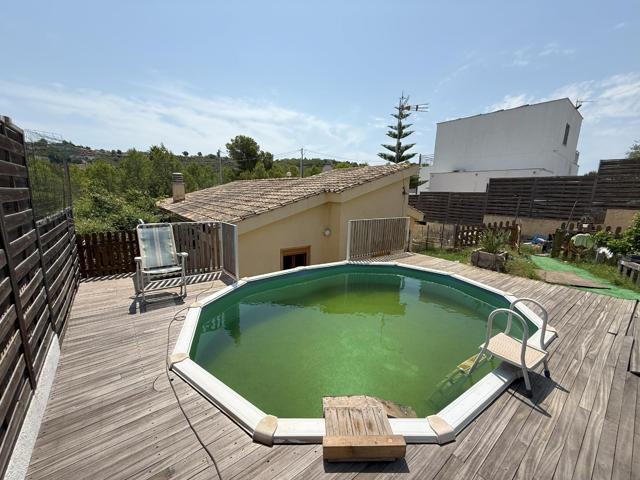 Casa En venta en La Bisbal del Penedès photo 0