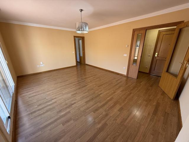 Piso En venta en El Vendrell photo 0